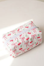 THE BOW CLUTCH